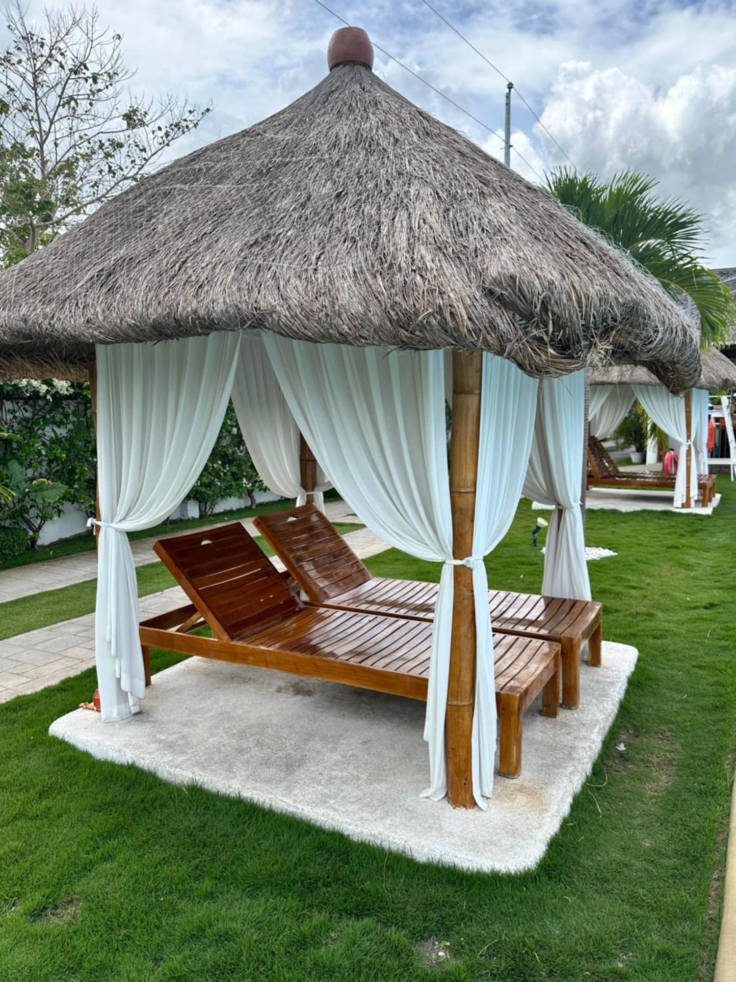 Treeshade Resort & Spa モアルボアル エクステリア 写真